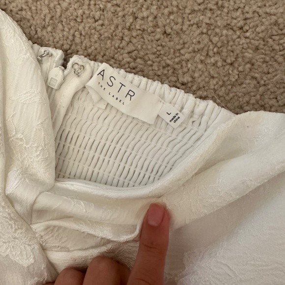 ASTR ZURINA OFF SHOULDER PUFF SLEEVE MIDI DRESS - Picture 3 of 5